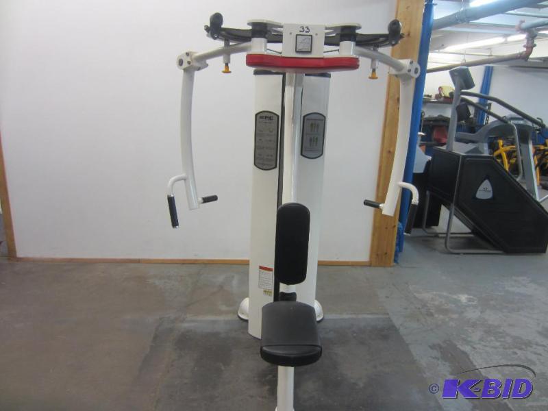 lot 33 image: Epic Free Motion Pec DecRear Delt