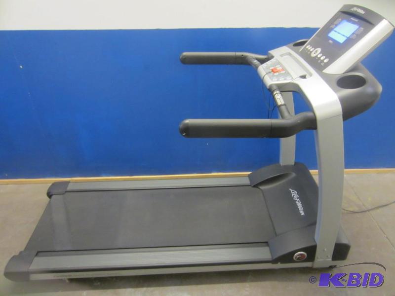 lot 7 image: Life Fitness T3 residential grade Treadmill