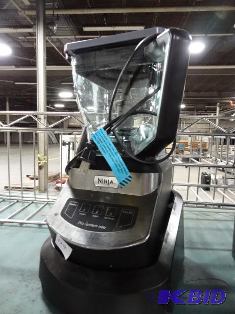 lot 139 image: Ninja Pro System 1100. Includes Blade...