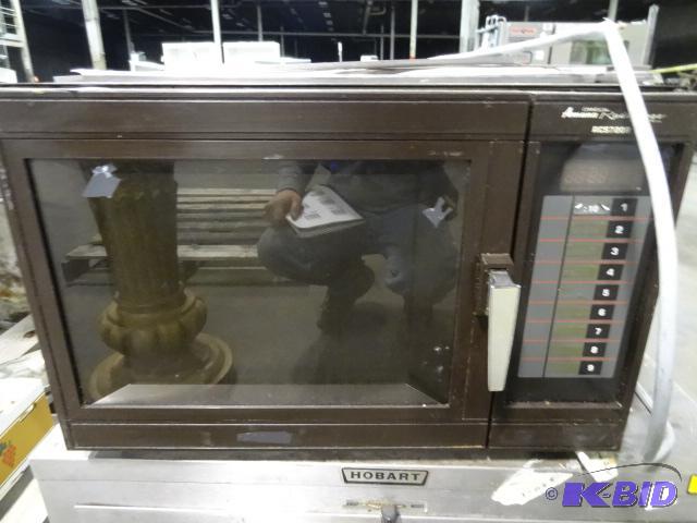 lot 163 image: Amana Radarange Microwave RCS720B. 120 Volt. ...