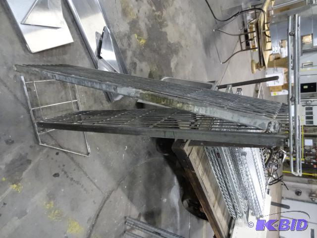 lot 198 image: Wall Hanging Wire Shelf 48 X 22...