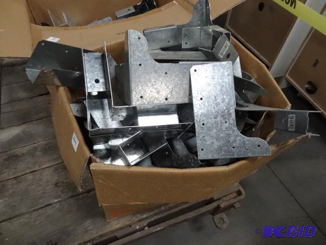 lot 209 image: Box Of Simpson Strong Ties RTC 24. Simpson St...