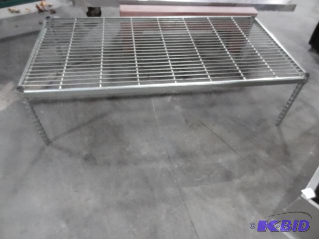 lot 93 image: 48 X 24 X 13 Riser...