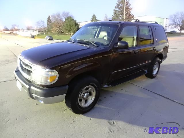 1999 Ford Explorer. 159,020 miles on 4.0 lt g...