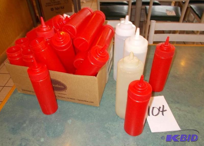 1 Lot of Condiment and Ketchup DispensersBot...