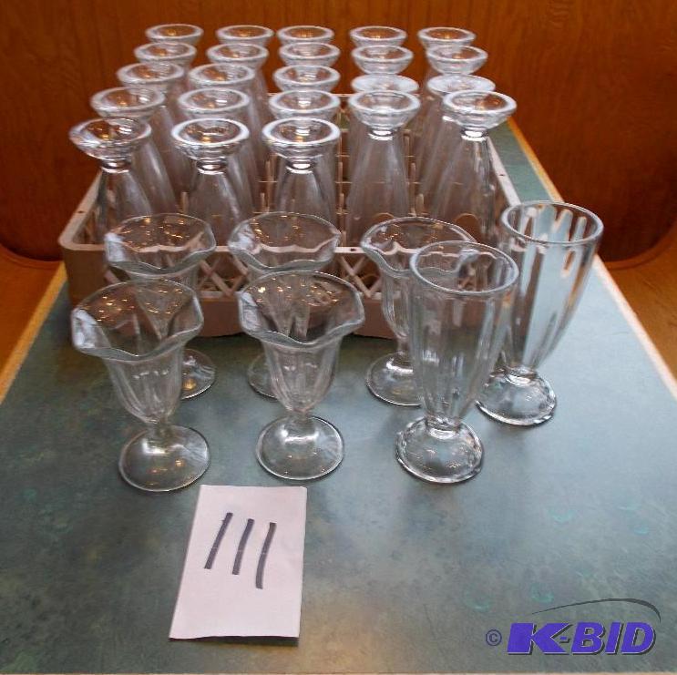 1 Lot of MaltShake and Sundae Glasses In Ver...