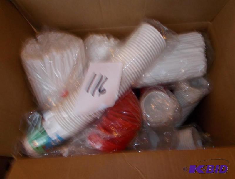 1 Lot of 12 oz Childrens&nbspCups With Straw...