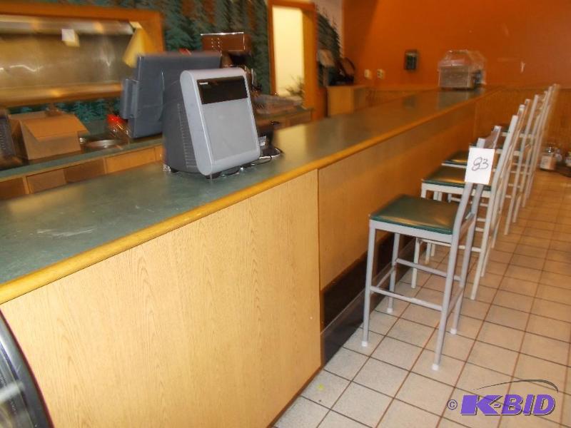 Restaurant Serving Bar With 5 Stools    17 L...
