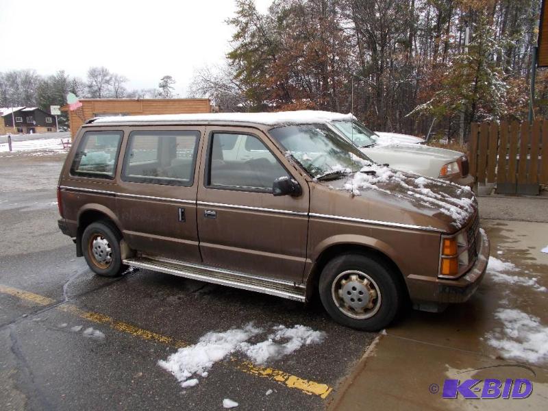 1986 Dodge Caravan SE Passenger Van    2.6 Li...