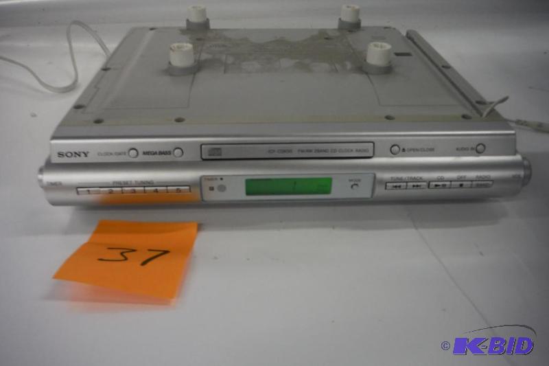 lot 37 image: Sony ICFCDK50 Under Cabinet Kitchen CD Clock Radio