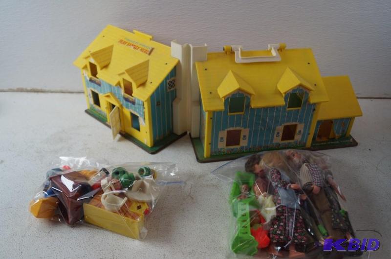 vintage doll house