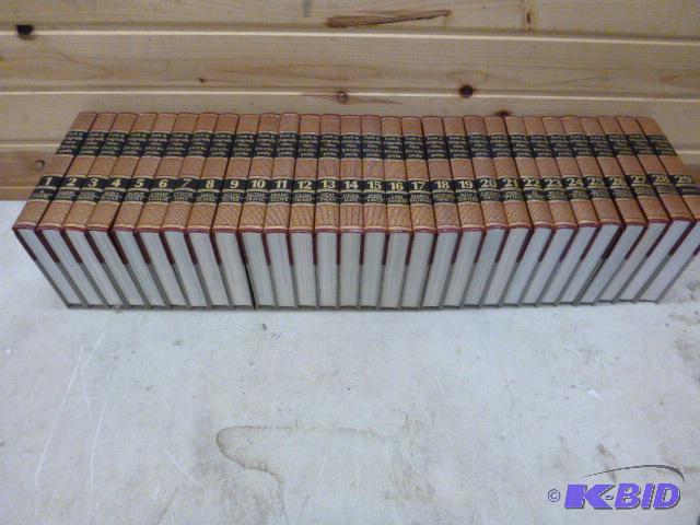 lot 166 image: Set of Funk and Wagnalls Encyclopedias ...