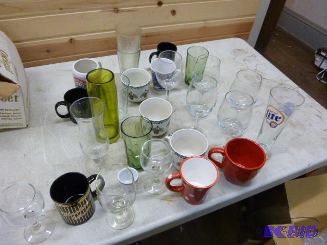lot 181 image: Miscellaneous Glassware...