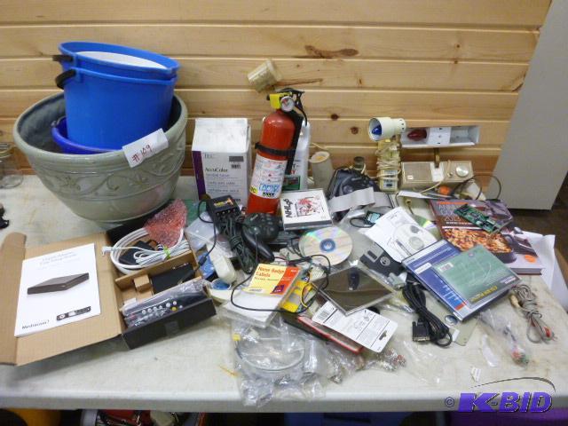 lot 20 image: Lot of Miscellaneous Items...