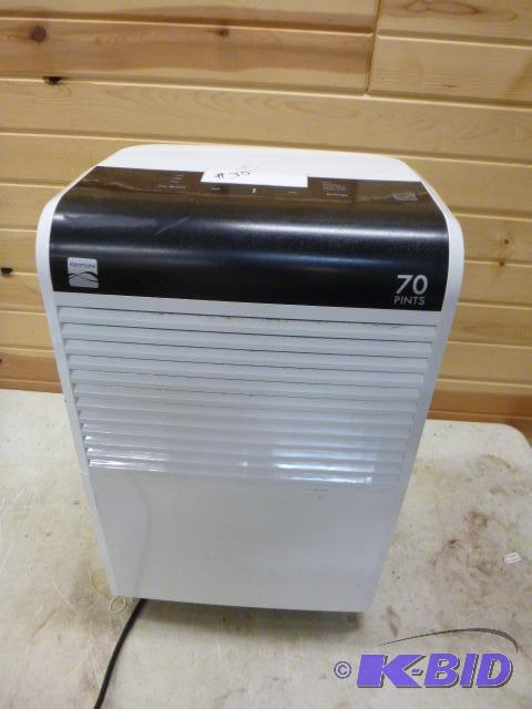 lot 35 image: Kenmore Dehumidifier 70 pints - tested and wo...