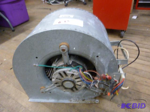 lot 73 image: Squirrel Cage Fan...