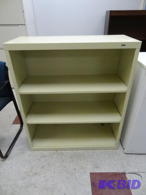lot 133 image: Tennsco Metal Book Shelf 35 X 14 X 41...
