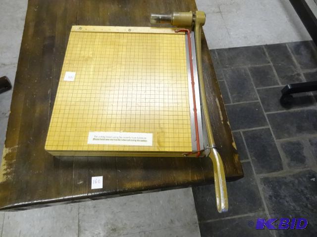 lot 164 image: 16" Paper Cutter...