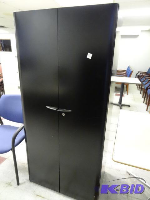 lot 166 image: 30 X 19 X 65 2 Door Metal Cabinet 3 Shelves...