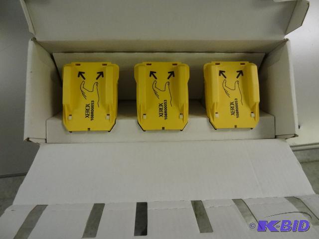 lot 175 image: Xerox Staple Cartridges. 6 Cartridges 30,000 ...