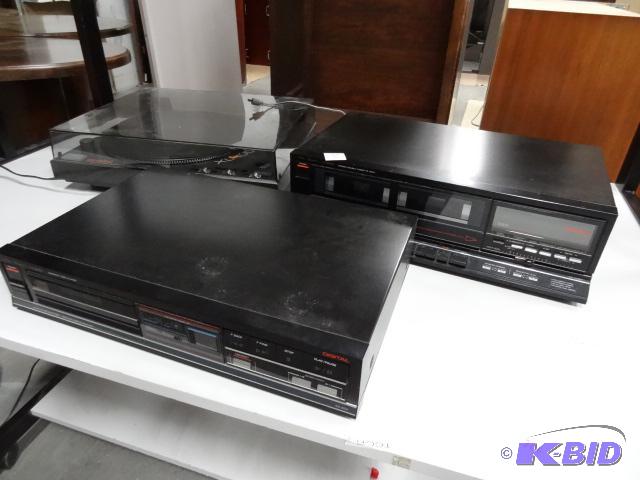 lot 267 image: Fisher CD Player AD-924. Fisher CR-W857 Casse...