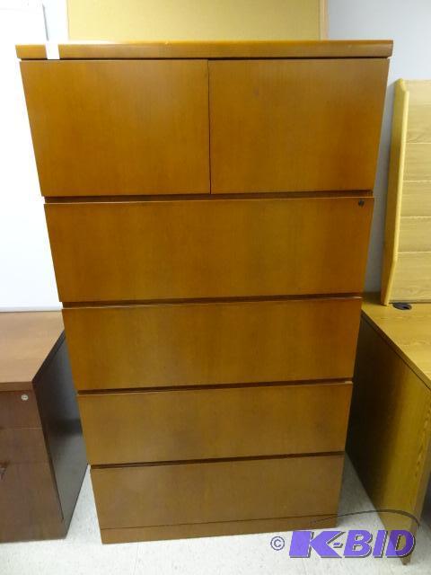 lot 45 image: Wood 4 Drawer Lateral File and 2 Door Upper S...