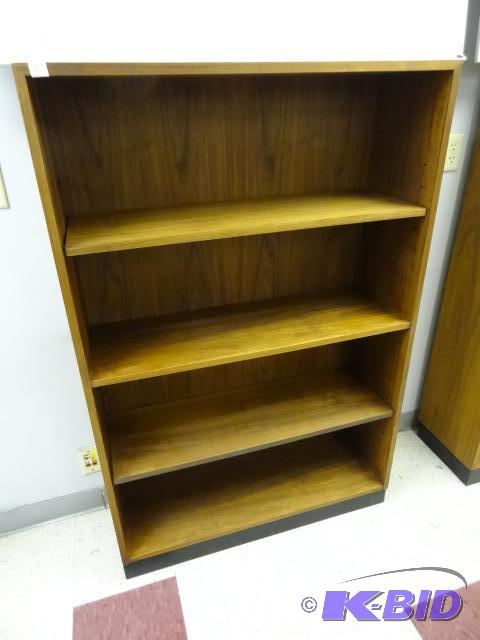 lot 67 image: Wood Book Shelf. 3 Adjustable Shelves 36 X 12...