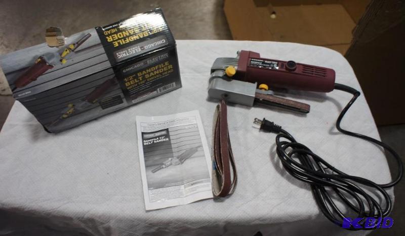 lot 17 image: Chicago electric 12" Band&nbspfile Bel...