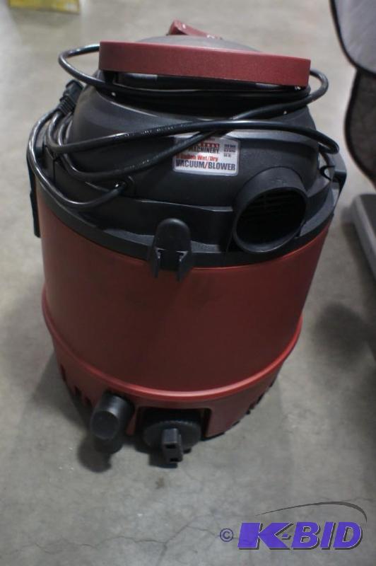 Central Machinery 5 Gallon Wet/Dry Vac/Blower... Tool Tools Tools Auction 135 KBID