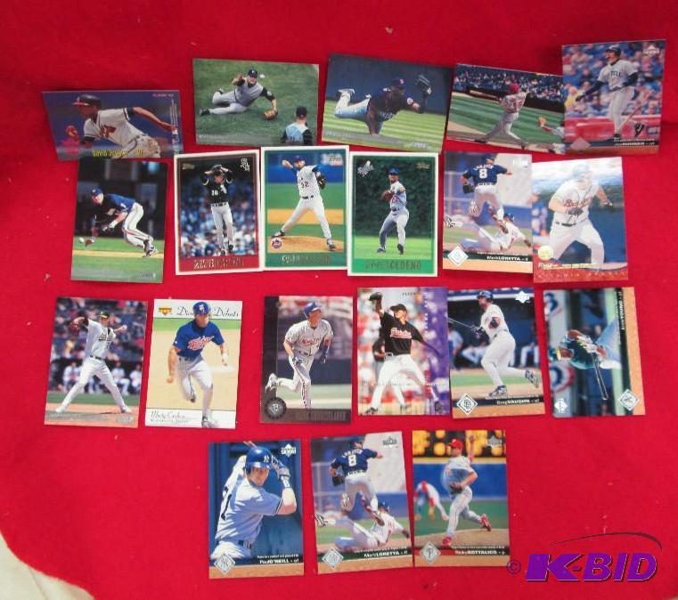 lot 124 image: Qty 20 Fleers and Topps cards SX Kevin Tapani...