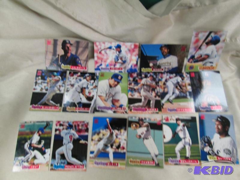 lot 165 image: Qty 16 Mariners Mackey Sasser- White Sox Tim ...