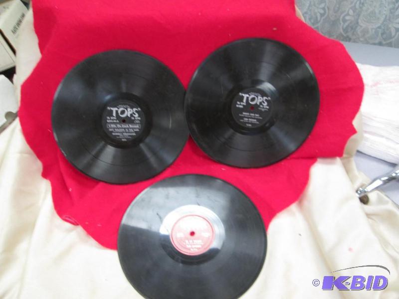 lot 18 image: Qty 3 Tops 78 RPM Night and day Jam boogie on...