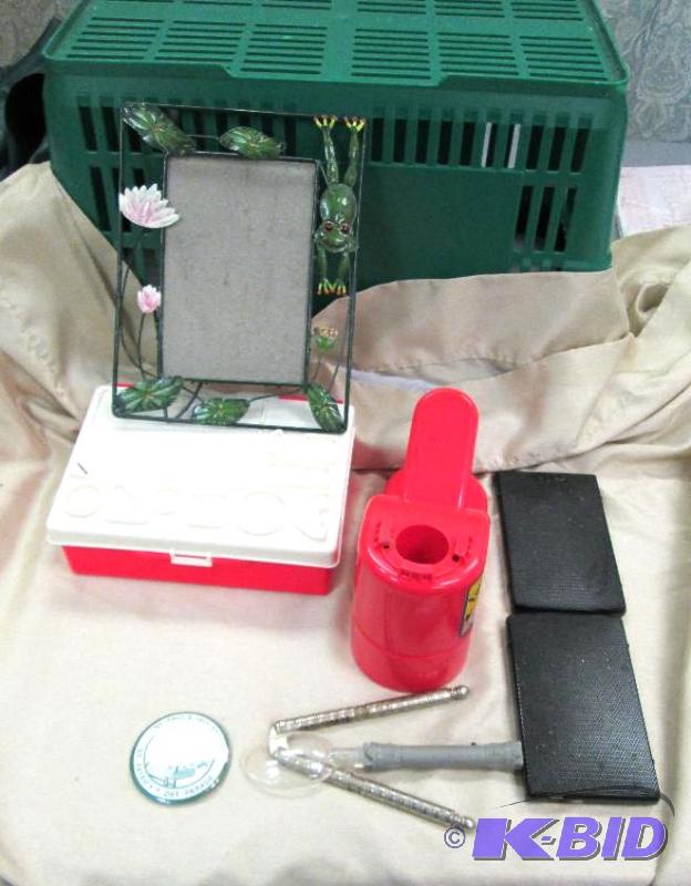 lot 201 image: Qty 8 speaker picture frame spoon and more...