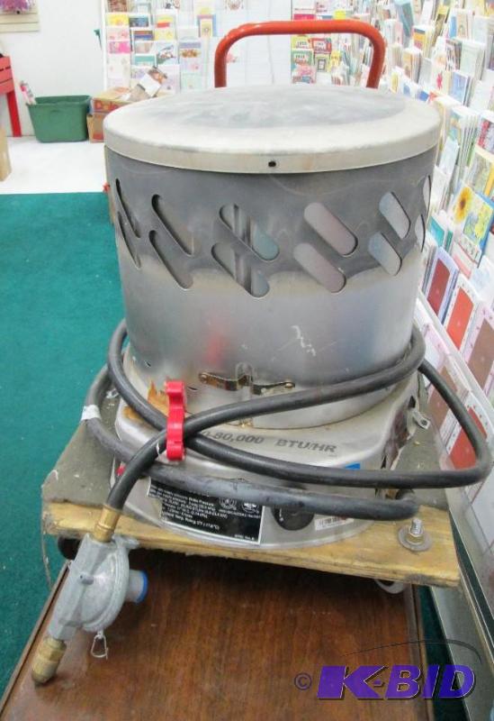 lot 205 image: 30,000-80,000 BTUHR Model MH80CV HS 80CV con...