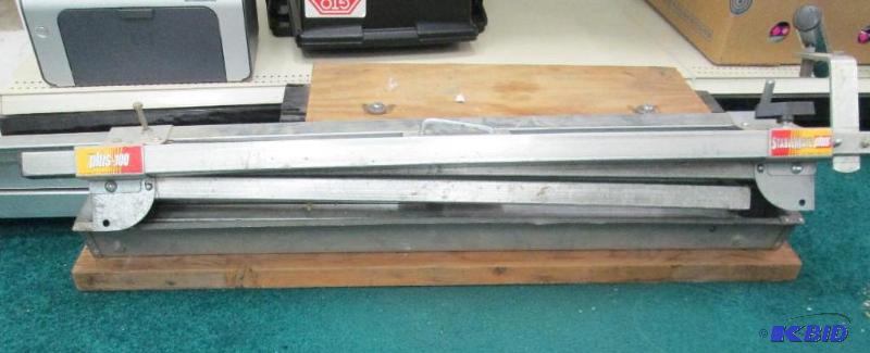 lot 209 image: Model plus - 100 Stable mate plus...