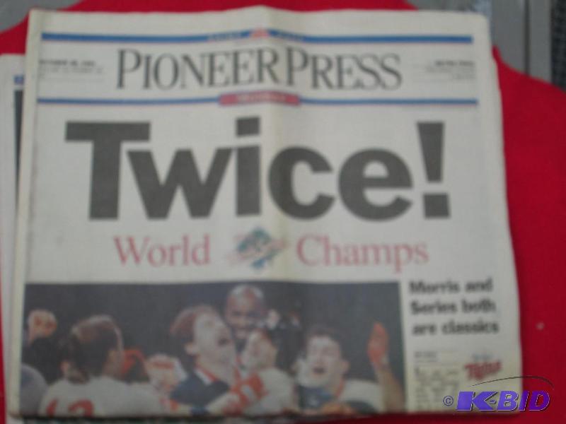 lot 325 image: Pioneer press October 28, 1991 Twice World Ch...