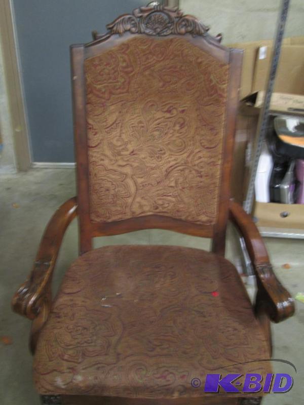 lot 38 image: Brown chair good shape...