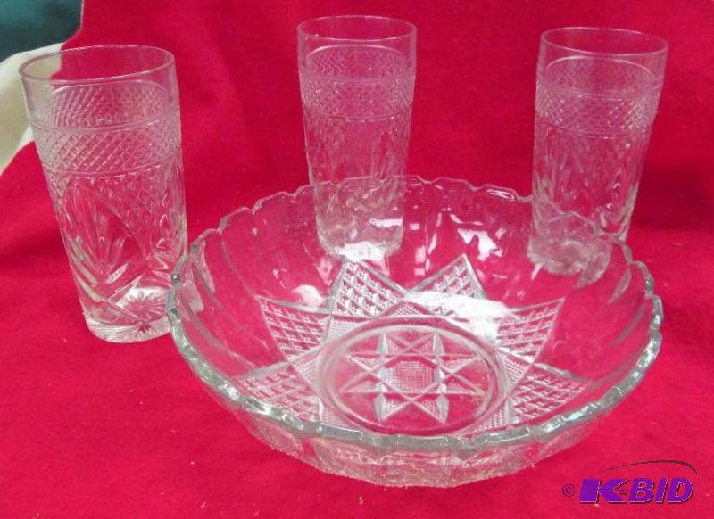 lot 64 image: Crystal bowl and 3 drinking cups...