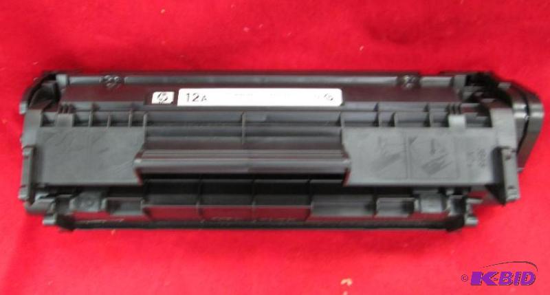 lot 76 image: HP 12A HP laser jet printer cartridge Q2612A-...