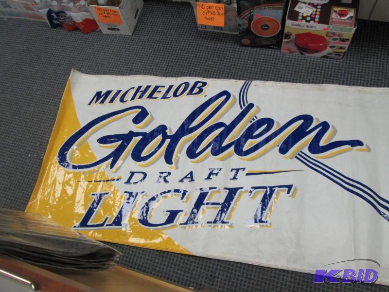 lot 96 image: Michelob Gold Draft light Entrainment brought...
