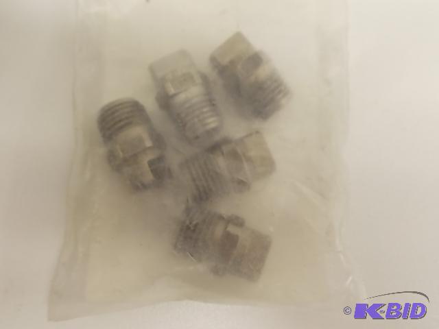 lot 58 image: North America 5 pk. Model NZ1520 Sprayer Tips...
