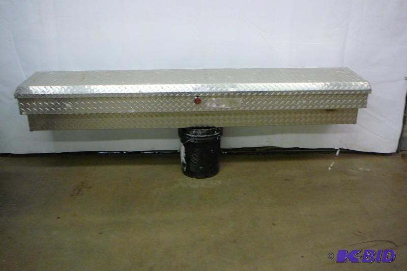 Weather Guard Aluminum Tool box Used 86&quot...
