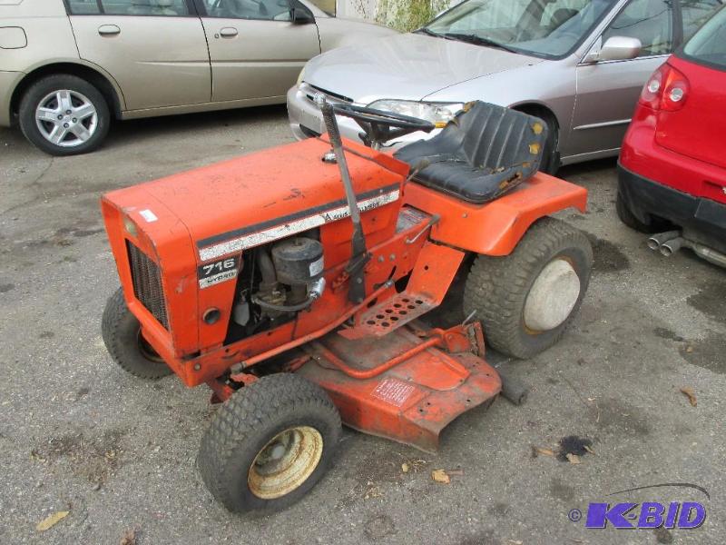 Allis 716 Hydro Mower, condition unknown...