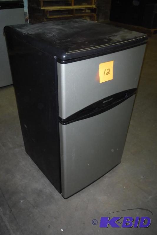 Frigidaire FFPH31M6LM 3.1 Cu. Ft. Compact Refrigerator - Silver Mist