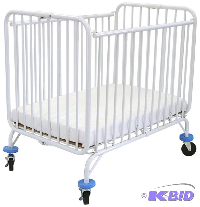 LA Baby Deluxe Holiday Metal Crib, White