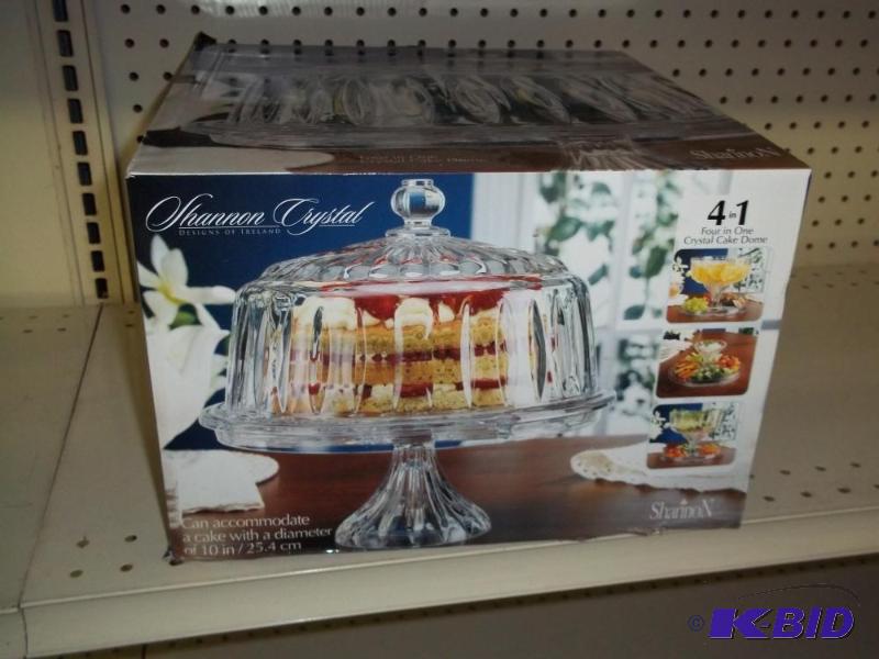 Covered Pedestal Cake Plate Punch Bowl...