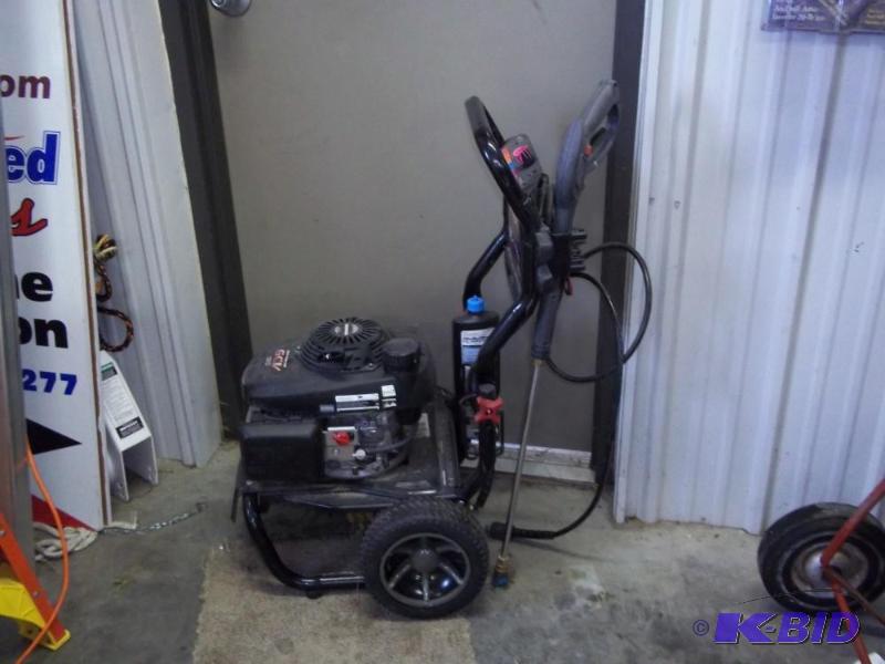 Craftsman pressure washer 3000 psi, Honda 190...