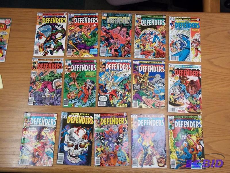 15 Assorted comic books, Defenders, Marvel co...
