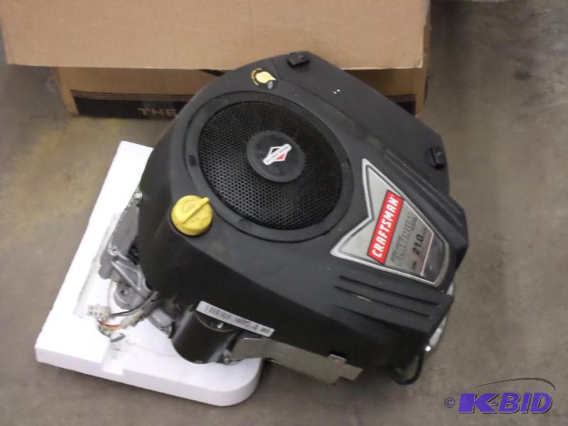 lot 16 image: Briggs & Stratton Platinum XRD 21HP Lawn ...