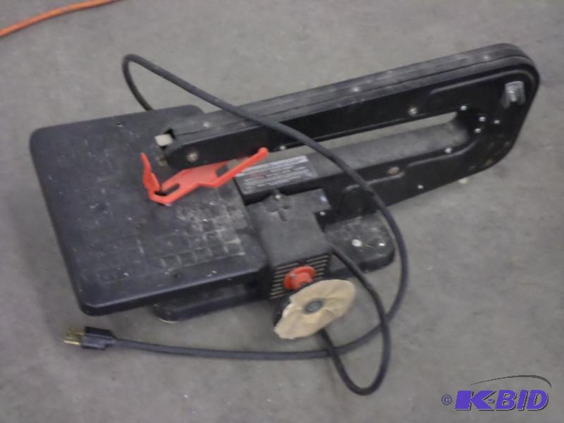 lot 25 image: Dremel Moto-Shop Scroll Saw, 115Volt...